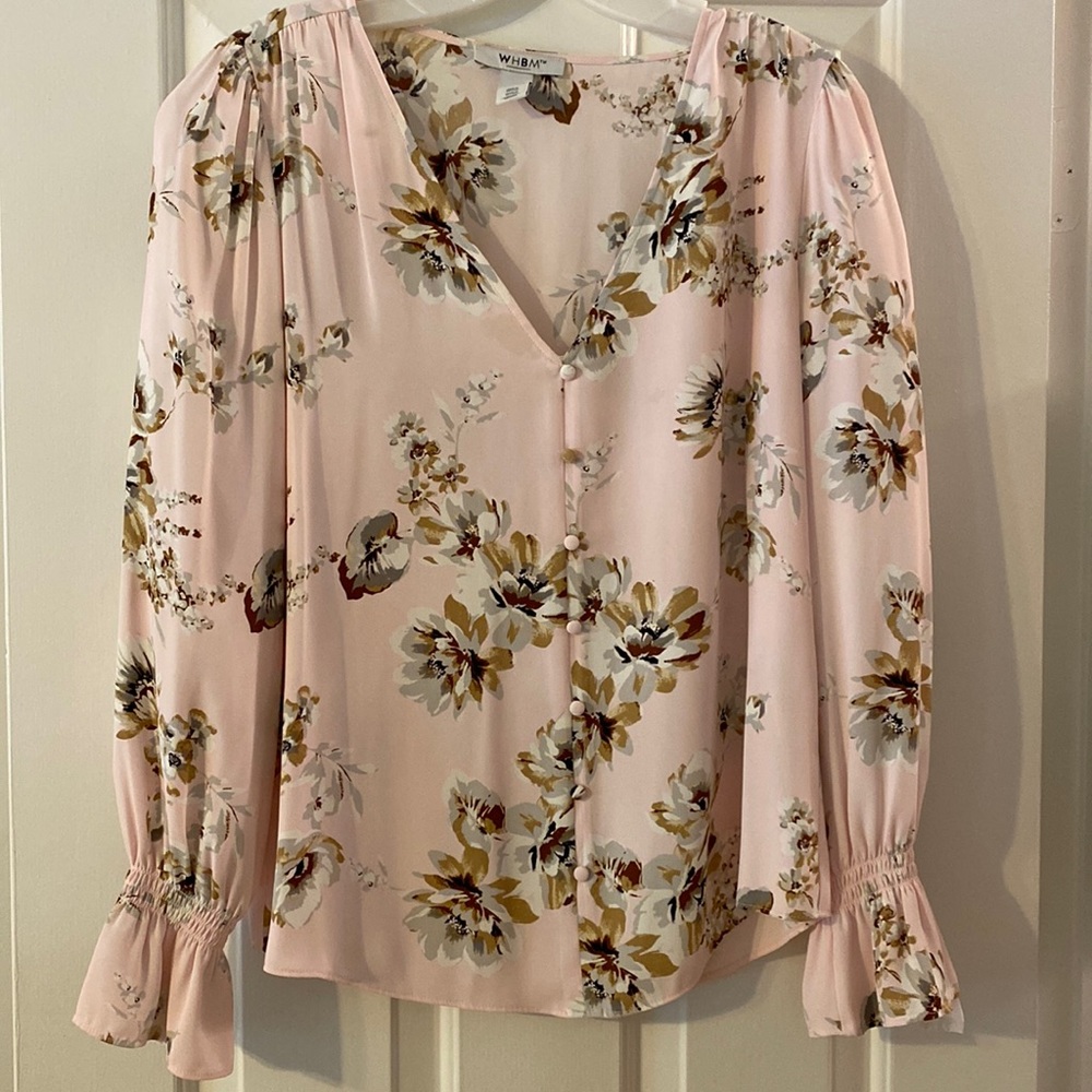 White House Black Market size small. Pink floral blouse.